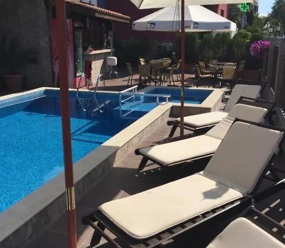 別荘 The White 7 *